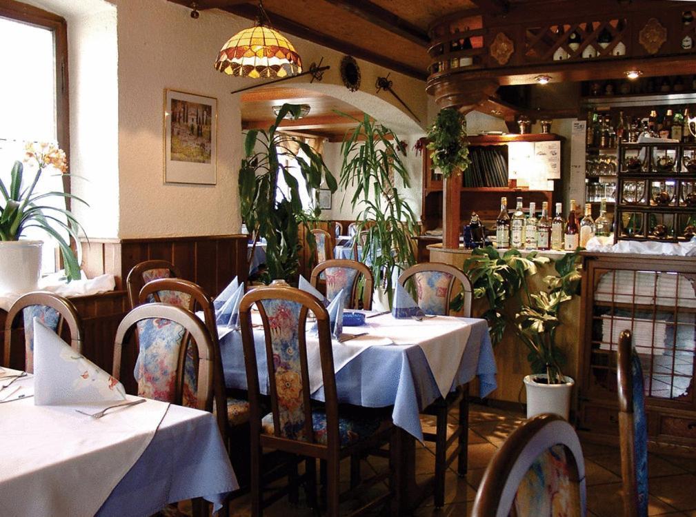 Hotel Drei Koenige ネッカービショフスハイム エクステリア 写真
