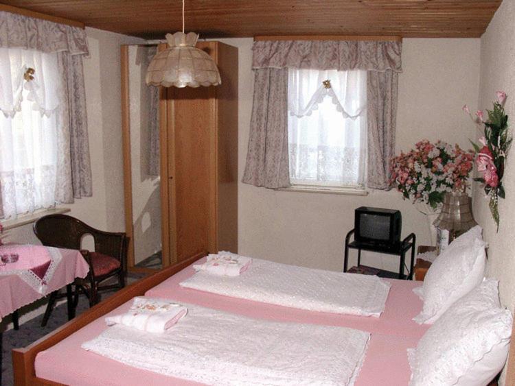 Hotel Drei Koenige ネッカービショフスハイム エクステリア 写真